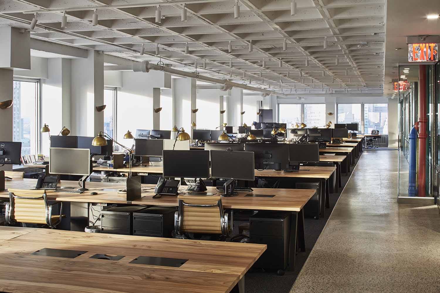 Victoria Workbench Elm