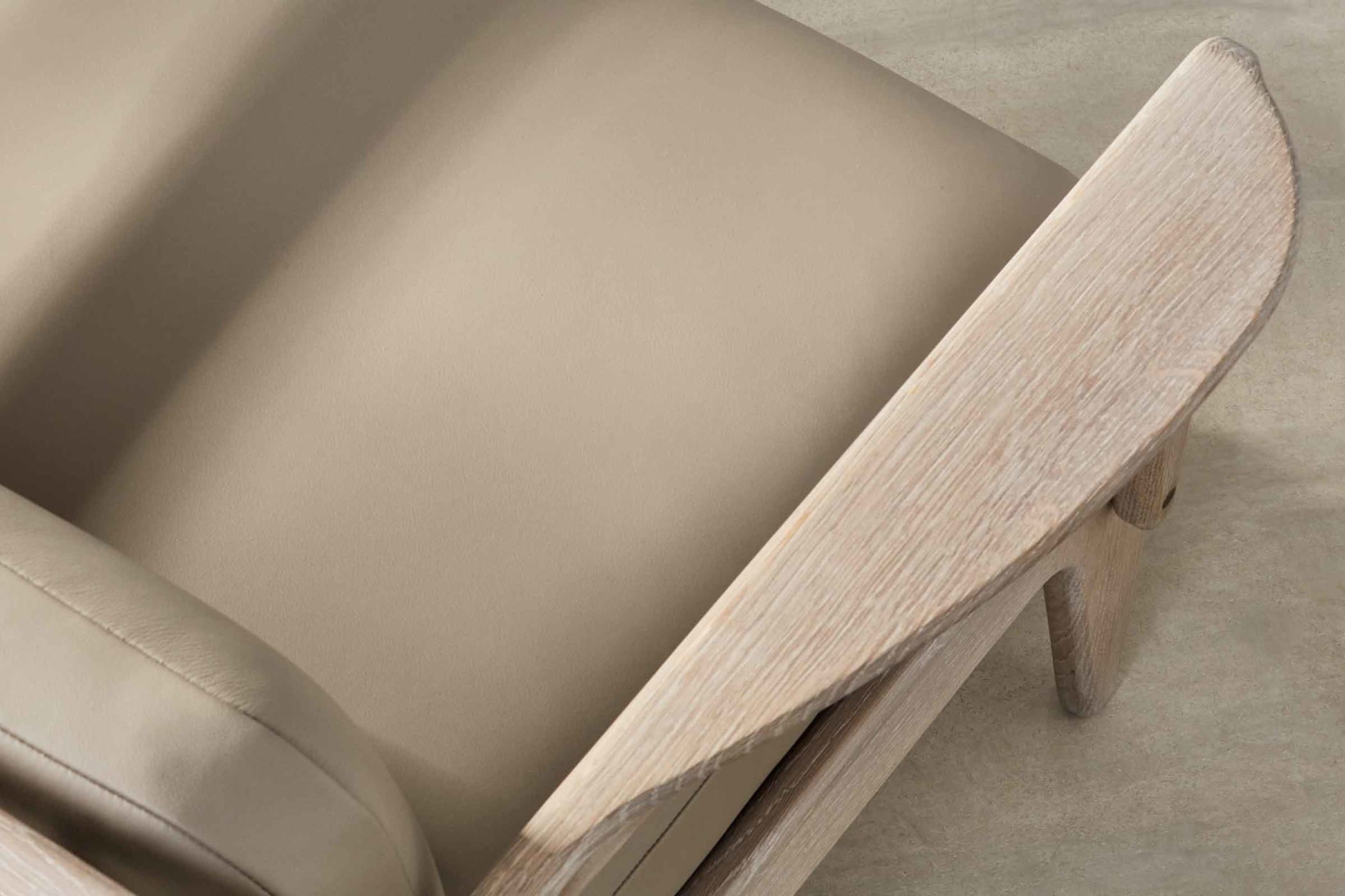 Small spindle backed sofa